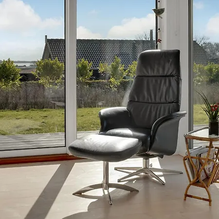 3 Bedroom Cozy In Haarby *