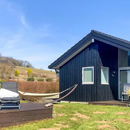 3 Bedroom Cozy In Haarby 度假居 Hårby